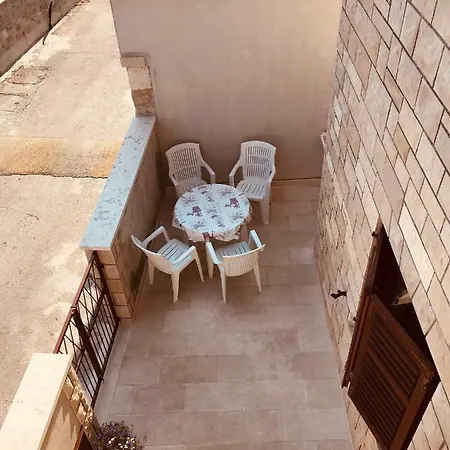 شقة Marovic بوستيرا